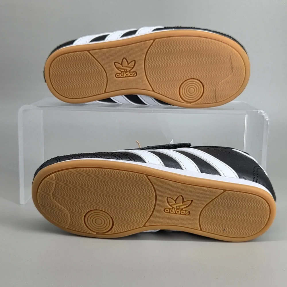 Adidas Taekwondo LA Kids Size 10K‎ Black White Leather Sneakers Gum Sole JP9537